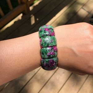 Genuine Ruby Zoisite Gemstone Stretch Bracelet